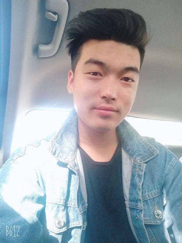 吉吉国王的第一张照片--西安认干亲服务网